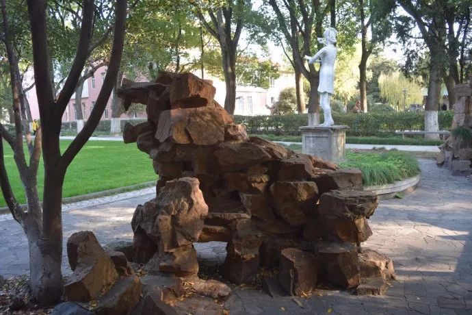 没事不敢进，有事不想进，闵行这座神秘的红房子竟大有来头！