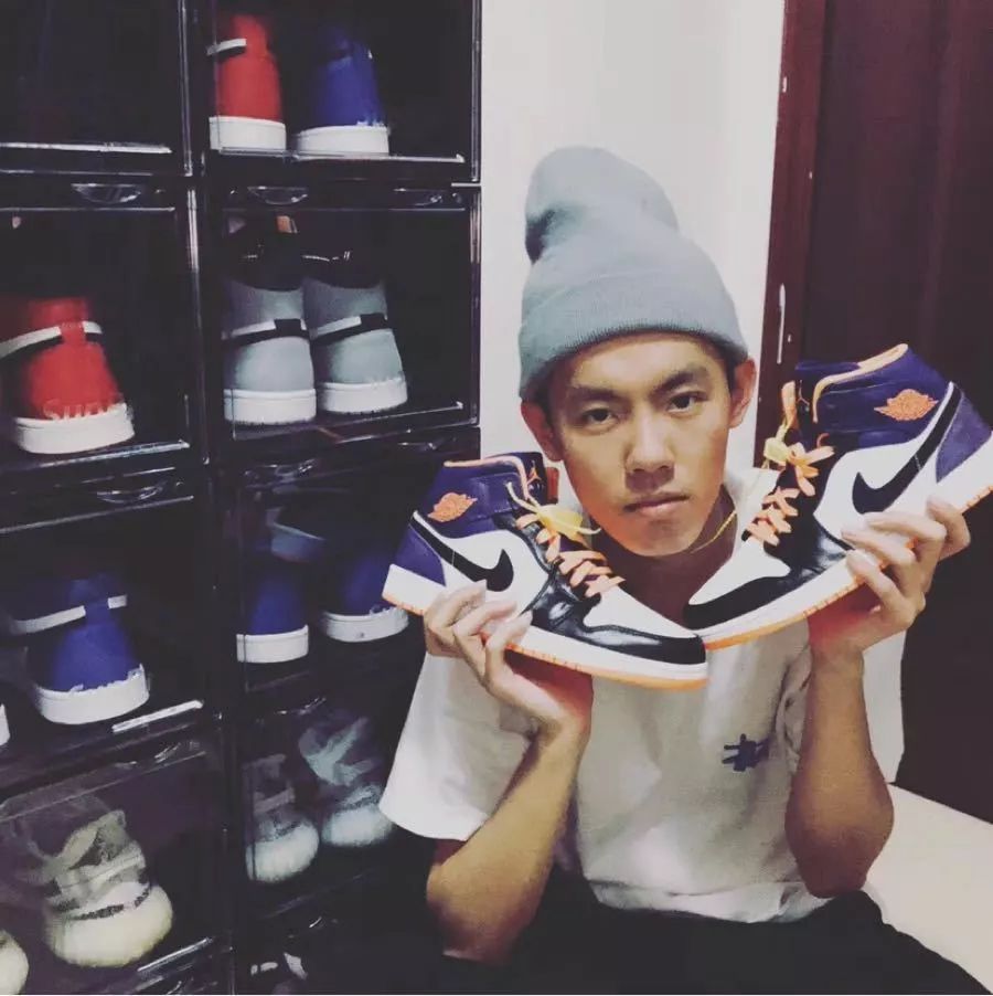 yeezyoffwhite鑱斿悕,offwhite璺焬eezy鑱斿悕浜嗕箞