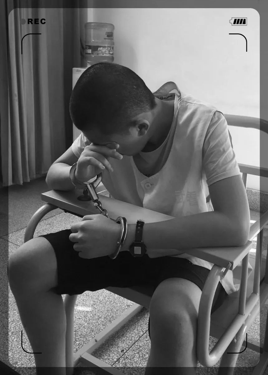 15岁少年强奸7岁女童后推下25楼，“爸爸经常当着我的面看黄片”……