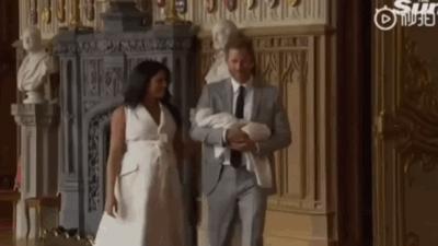 没有哪个女人能“笑”着走出这段时光，所有完美人设都是假装。