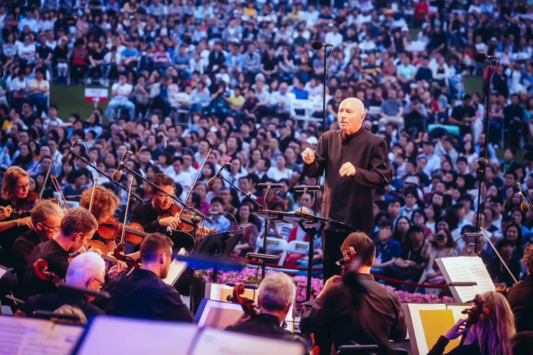 艾森巴赫献中国户外首秀，2019辰山草地广播音乐节收官，但精彩仍在继续！