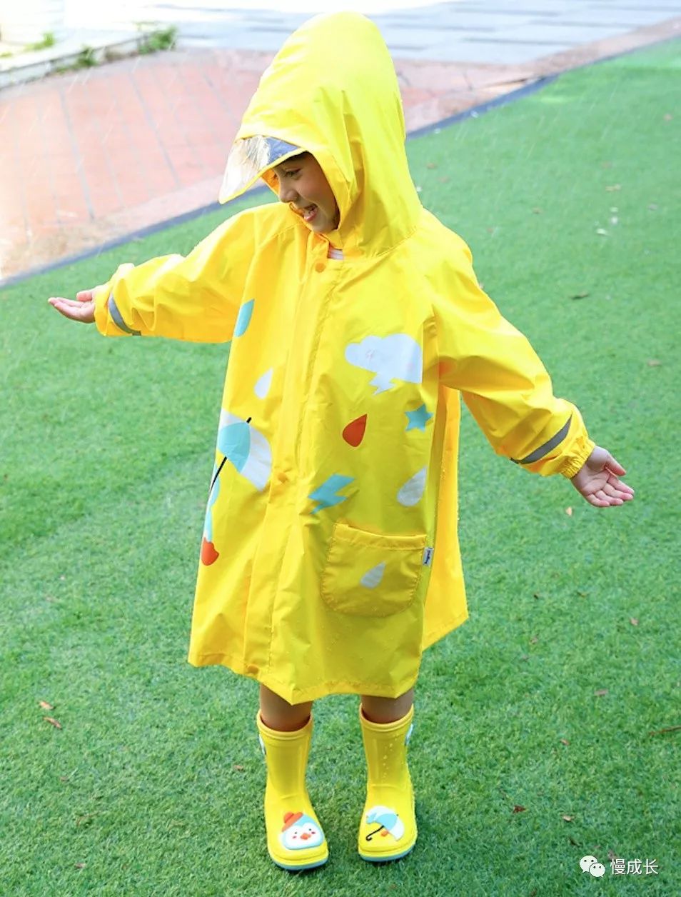 宝宝雨鞋雨衣1-3岁防滑可爱,儿童可爱超萌雨衣