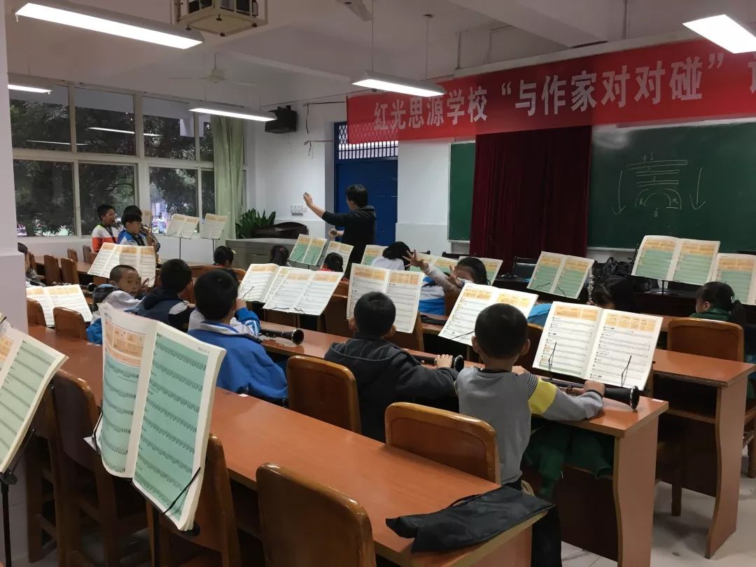 围观!郫都十万学子两千余件作品献礼祖国华诞!