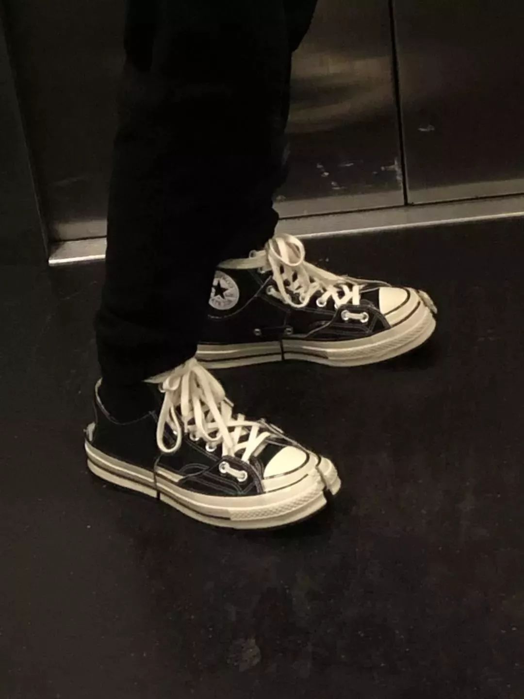 鸳鸯鞋怎样穿,穿鸳鸯鞋如何不尴尬