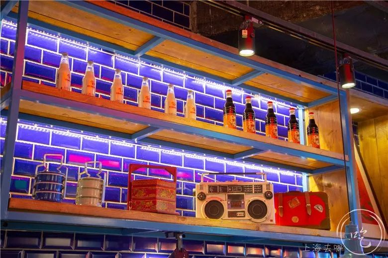 浦东新地标480米,上海浦东逛吃一条街