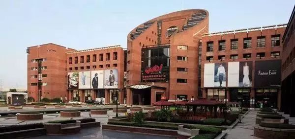 翔安首创奥特莱斯是综合体吗,翔安首创奥特莱斯有没有杰克琼斯