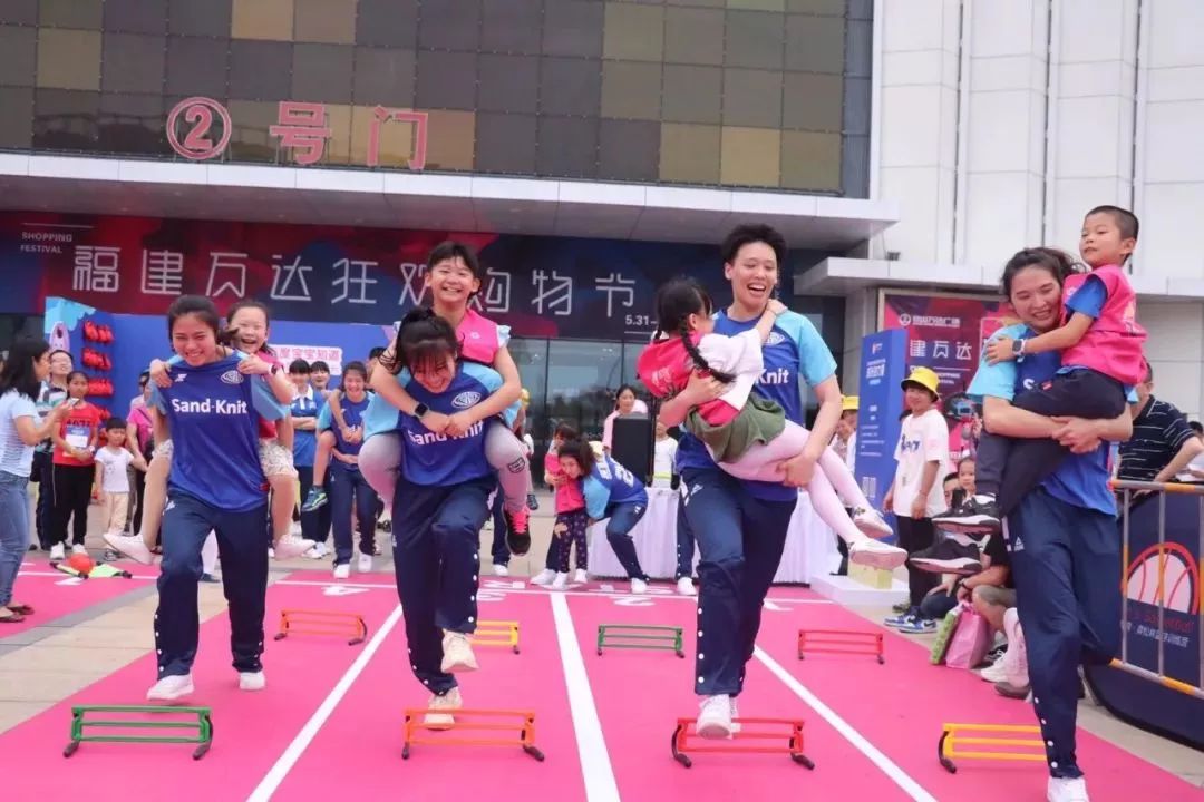 瓒呯噧濂崇姣旇禌,瓒呯噧濂崇