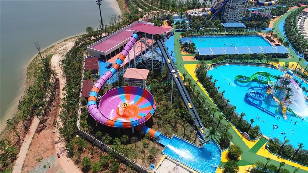 冲鸭游乐场,昭山水上乐园海啸池