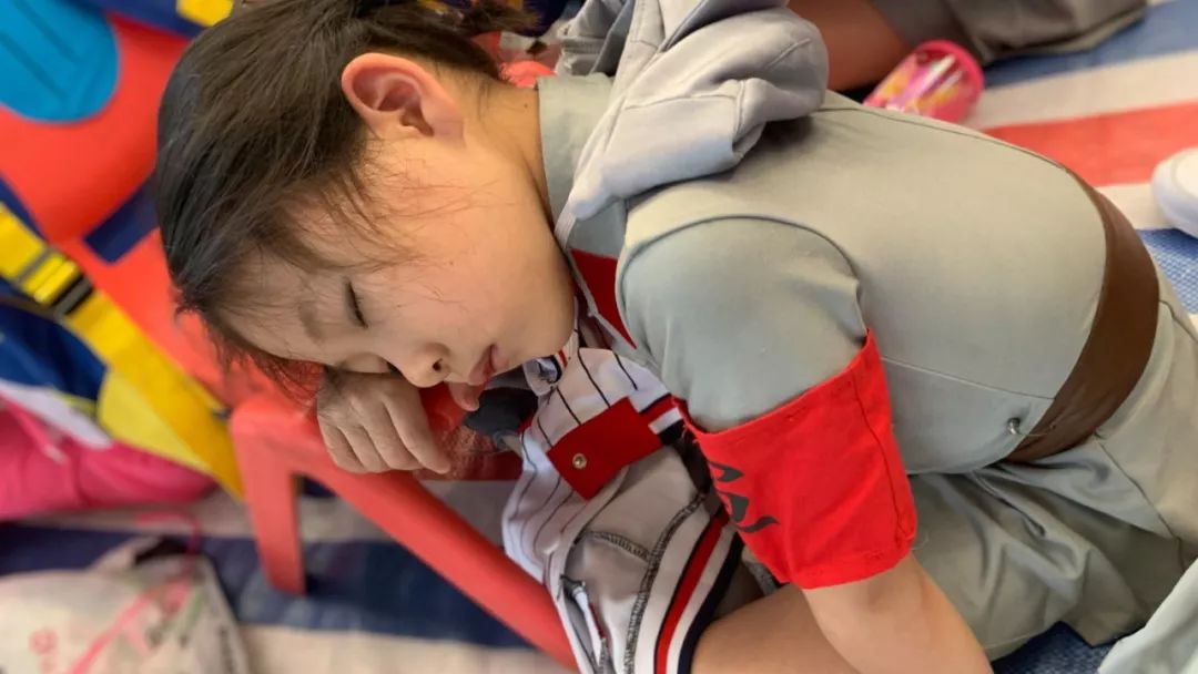 高清大图：“蓝天娃”精彩演绎《同在蓝天下》，向全国小朋友献礼