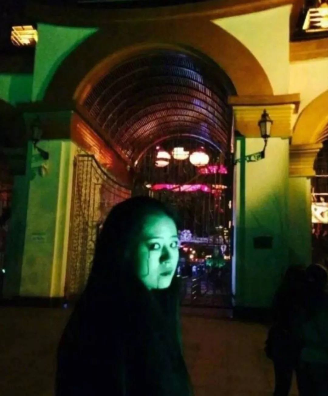 不小心看到父母的对话,发现妈妈和老公聊天记录怎么办