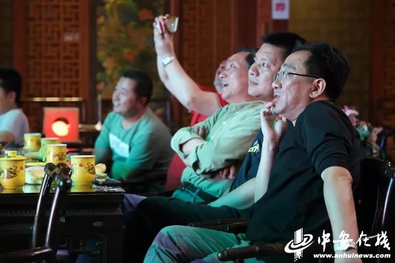 【重走解放路·奋进新时代】小剧场大市场黄梅戏还能这样唱