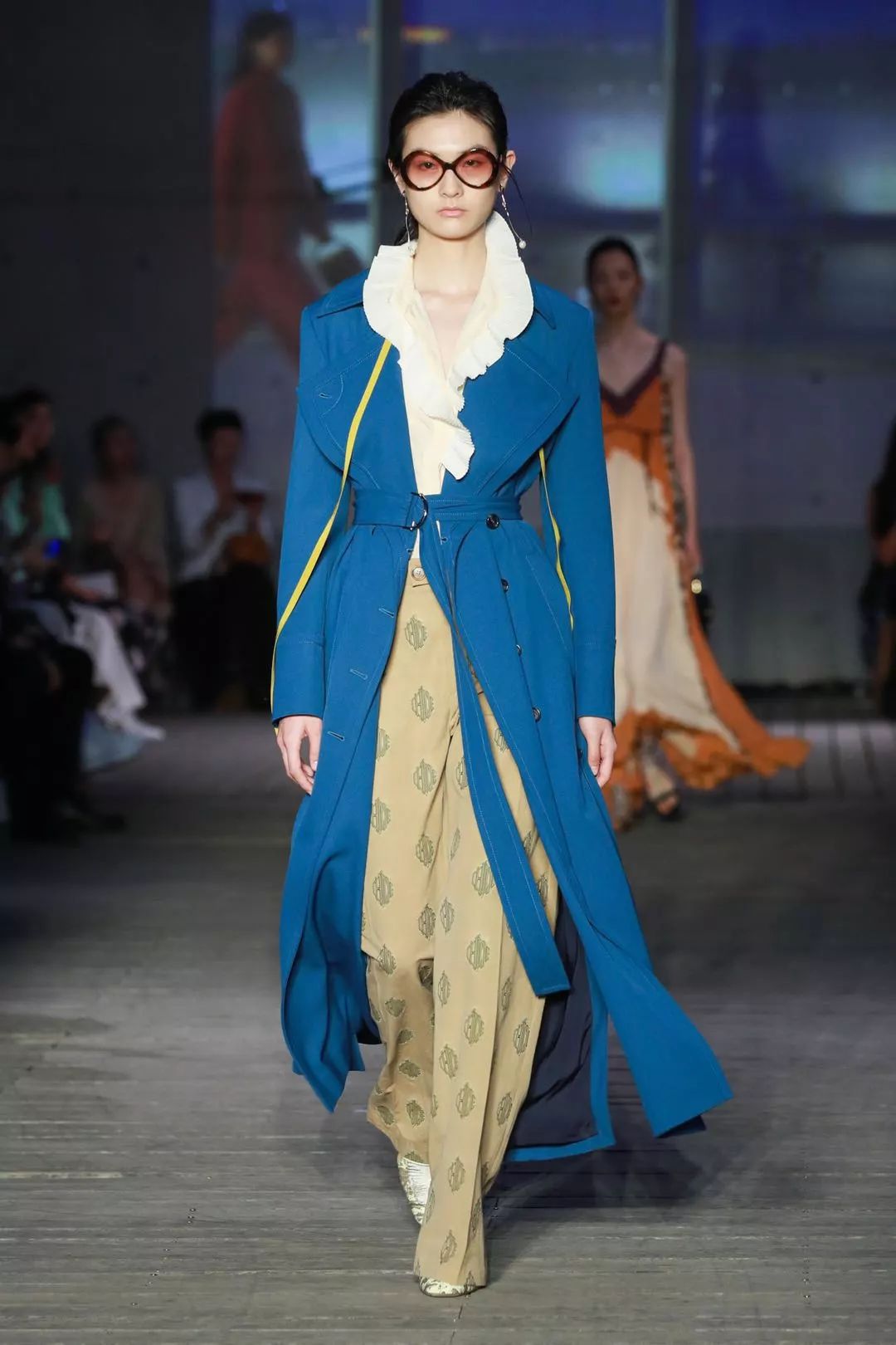 女生对闺蜜和普通人态度一样,女生对闺蜜的忍耐程度有多强