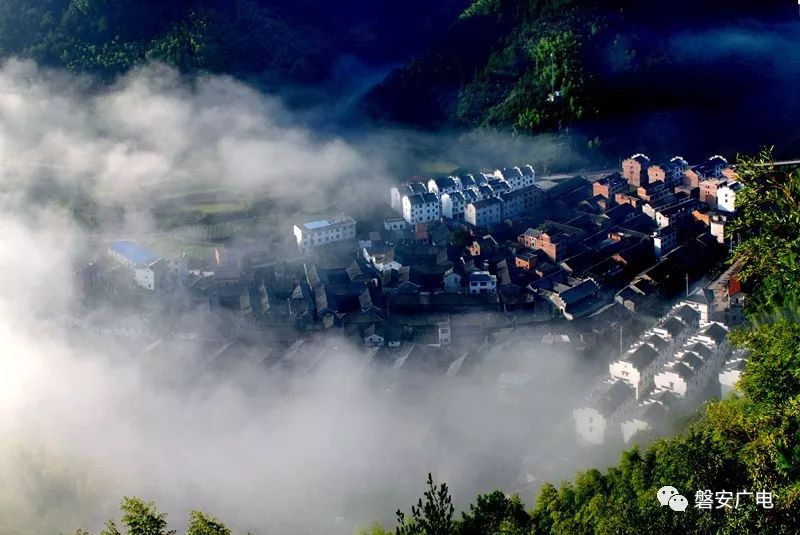 有没有最近很火的古装剧,那些让人惊艳的古装剧