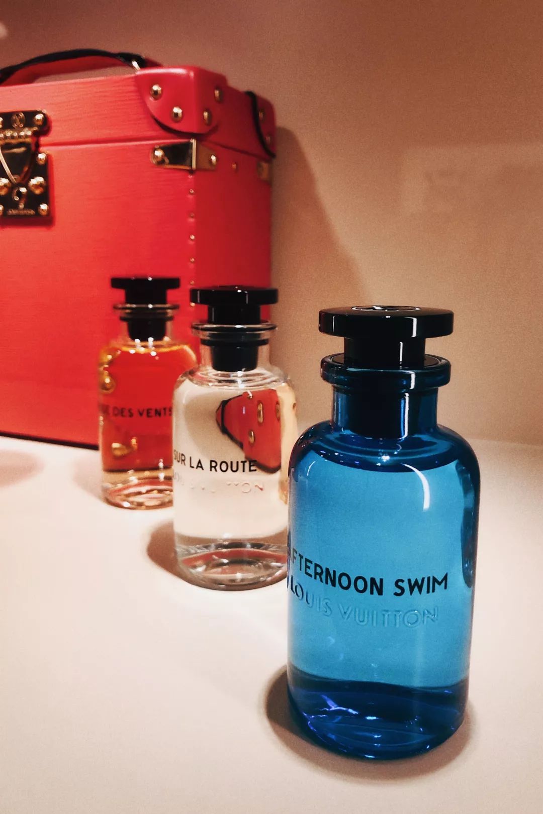 雨女有瓜|我去成都LV展出差的24小时吃成了真实的猪