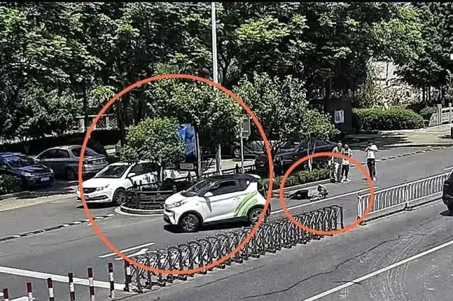 8厘米?女司机连撞3车伤1人!又是它惹的祸!