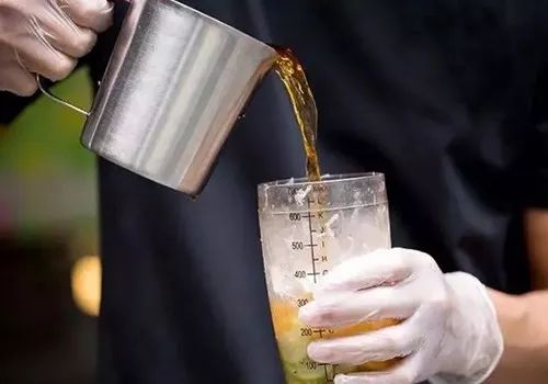 近期火爆饮品柠檬茶是什么,柠檬茶饮料哪几款最火爆