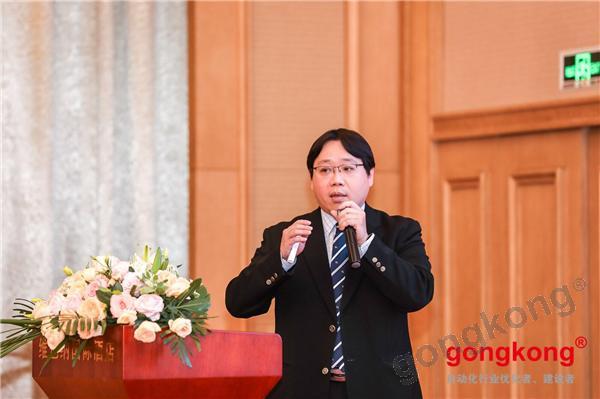 一天两场论坛，场场爆满，他们如何看这两个行业