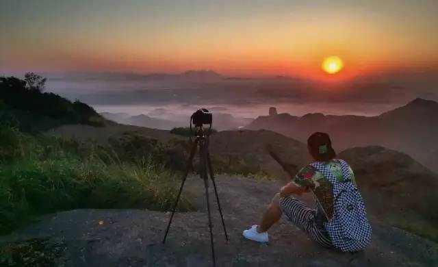 语言大多数是假的经历才是真的,语言很多时候都是假的句子