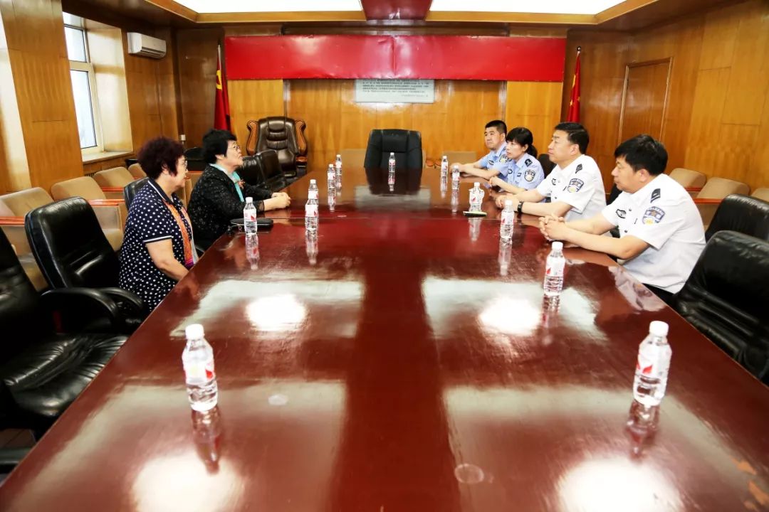 哈尔滨警方感谢信,哈尔滨市公安局送锦旗