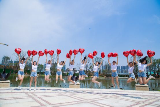菏泽景区喷泉,菏泽有夜景的景区