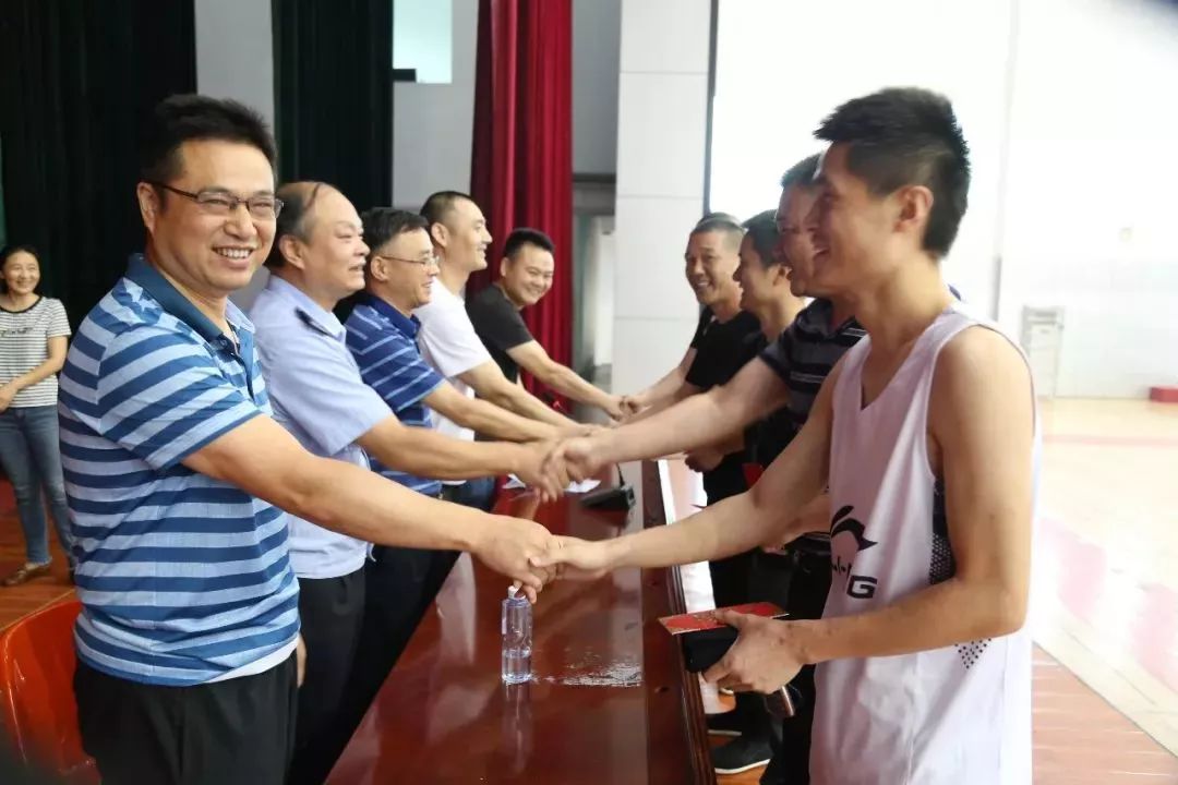 践行新使命忠诚保大庆四川,公安局第六届金盾杯篮球联赛