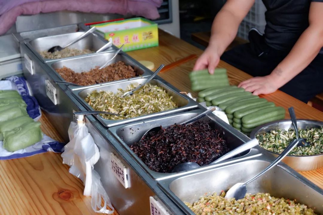 这座跟着周杰伦空降热搜的杨梅味小城,休渔期也能让你吃得满嘴鲜