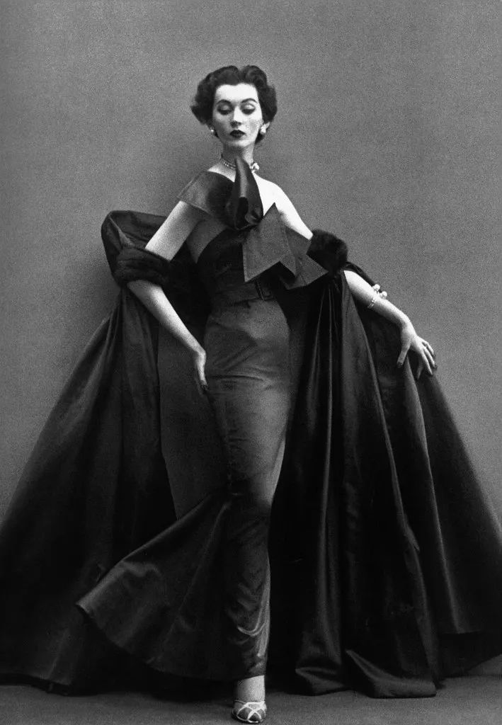 这位香奈儿的死对头，与迪奥先生齐名，打造出最原汁原味的法式优雅