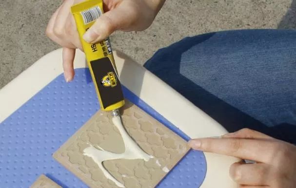 白墙打孔打不进去怎么办,白墙打孔怎么不弄脏墙