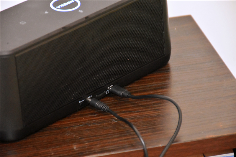 复古蓝牙音箱学生党开箱,手提式蓝牙音箱开箱测评