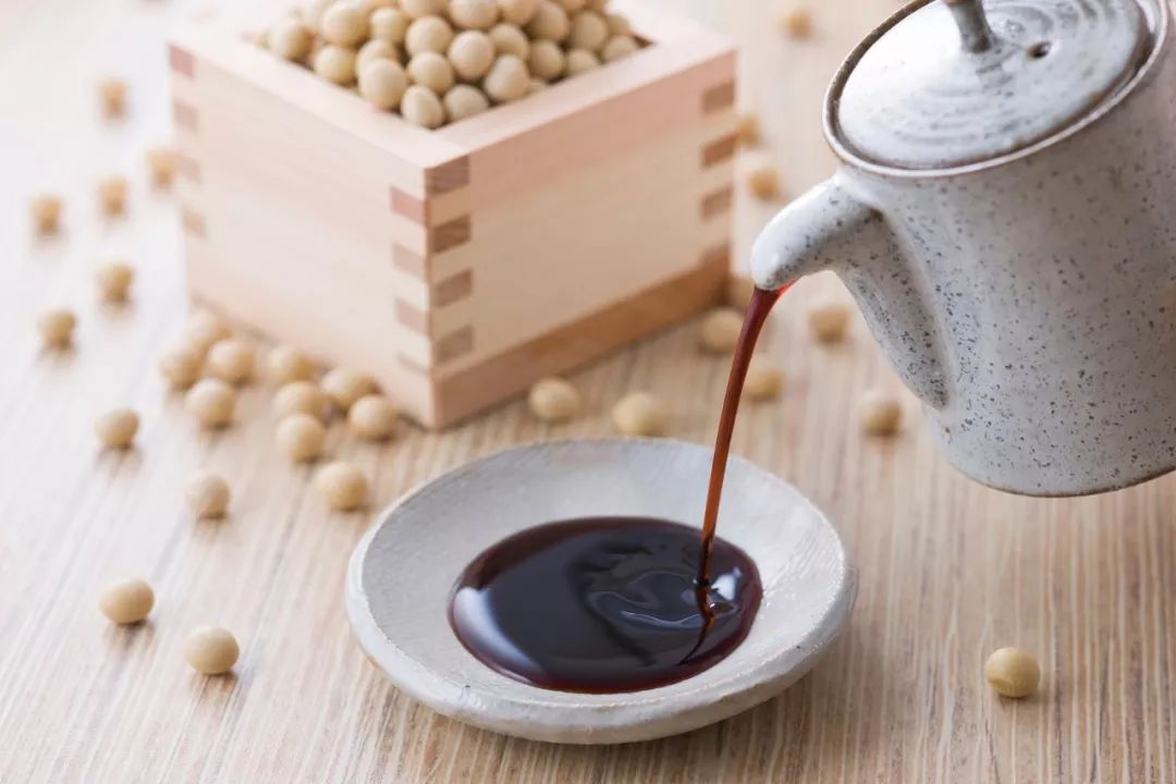 生抽老抽酱油味极鲜的区别,生抽老抽味极鲜有何不同