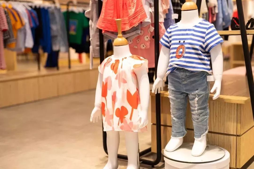 耐克，匡威低至4折再享折上折！人气品牌第二件折上5折！年中大促，嗨购10天，来杉井随便买