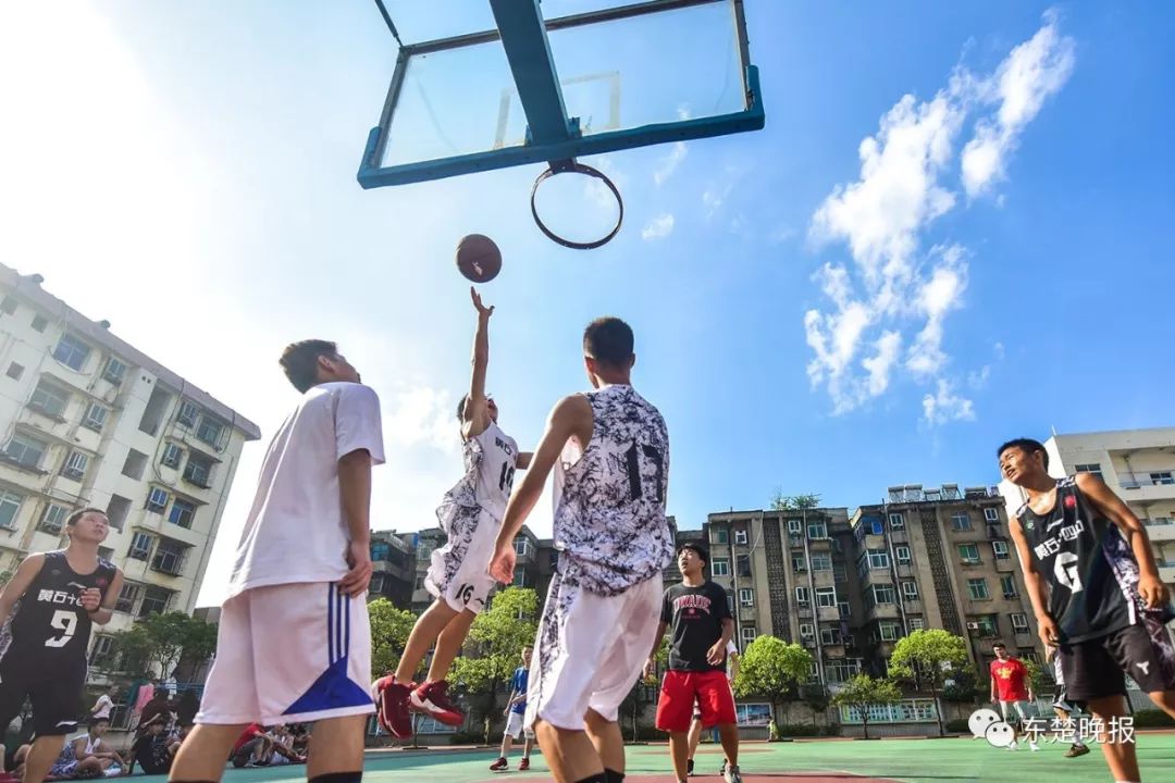 2022年黄石一中今年高考成绩,黄石市第三中学2022年高考喜报