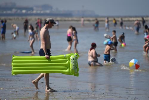 夏天适合去哪个海边游玩河北,自驾游好玩的海边旅游景点