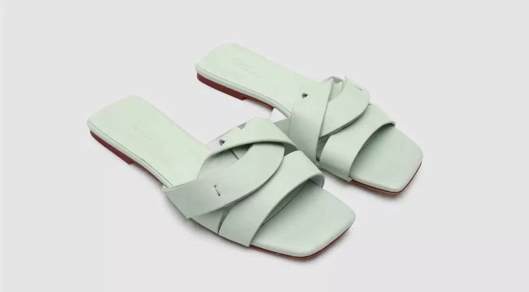 夏天跟裙子搭的凉拖,夏季凉拖配裙子百搭