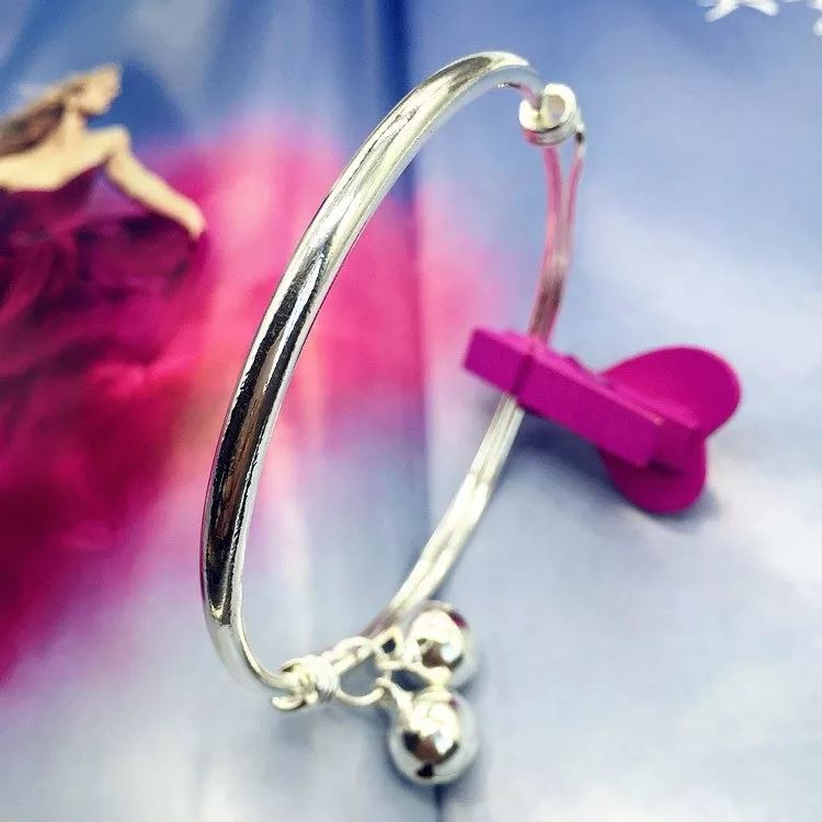 警惕！超市里有人带刀片专挑孩子下手！受害人都有这个特点