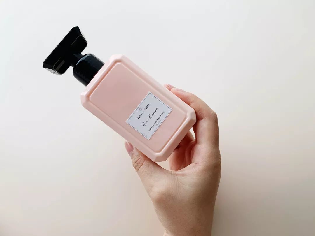 这个美白神器，3分钟让你素颜也能白成牛奶肌