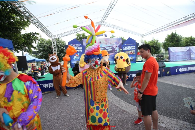 超燃超有气势运动会开幕式,很燃的足球比赛