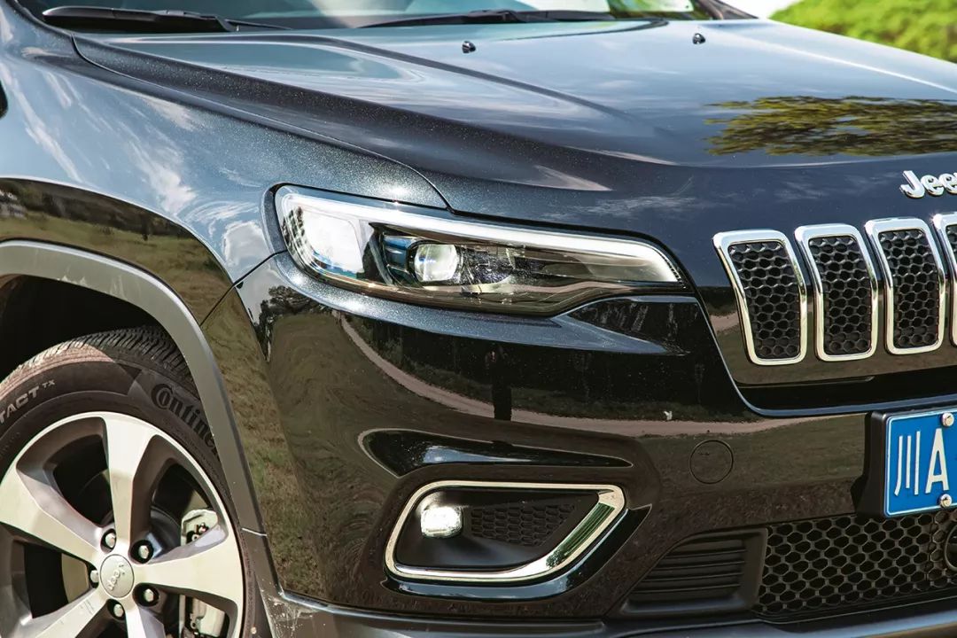 2020款jeep自由光试驾,jeep性能版自由光