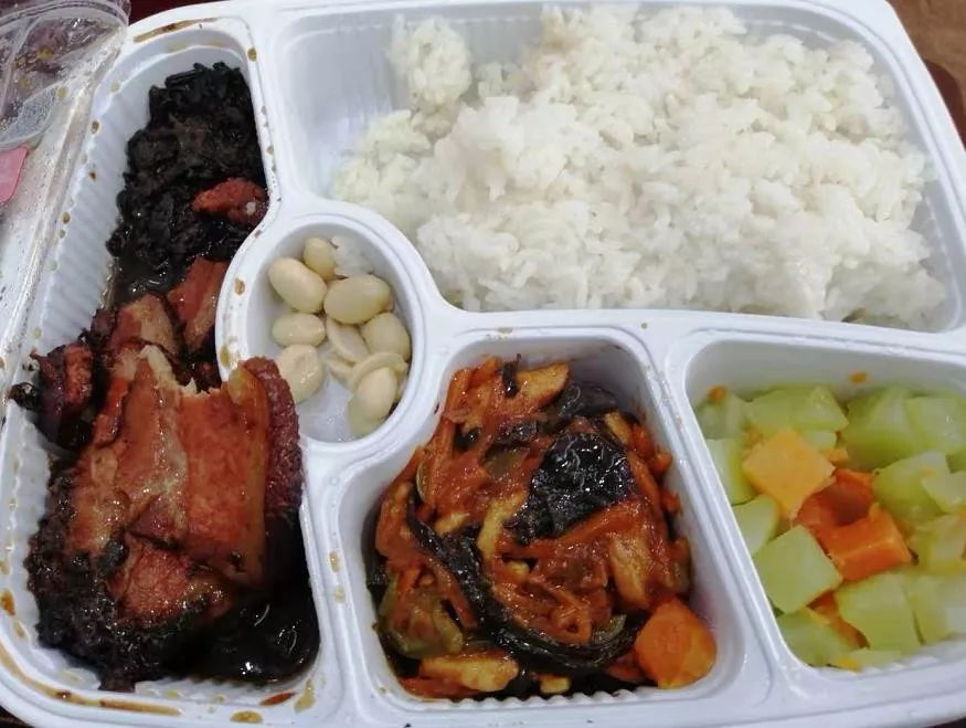 天津首列直达香港高铁到了,看煎饼馃子如何牵手鱼蛋粉