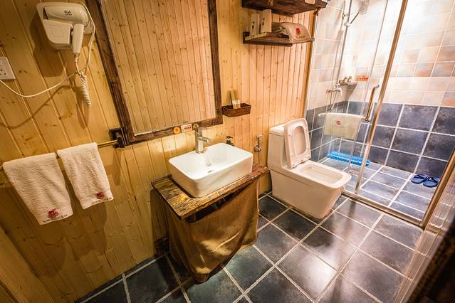 没想到，真有人在大漠建了一座能看星星的边城驿站