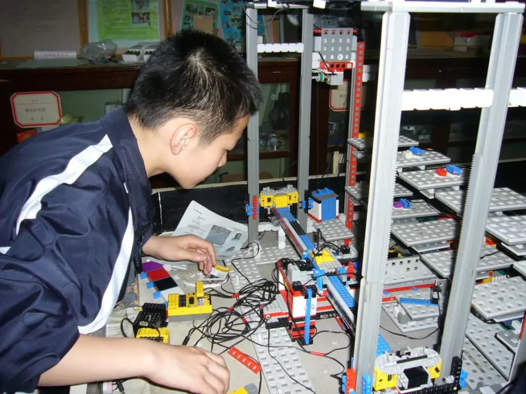 西安学习ai人工智能技术学校,西安学校人工智能招生