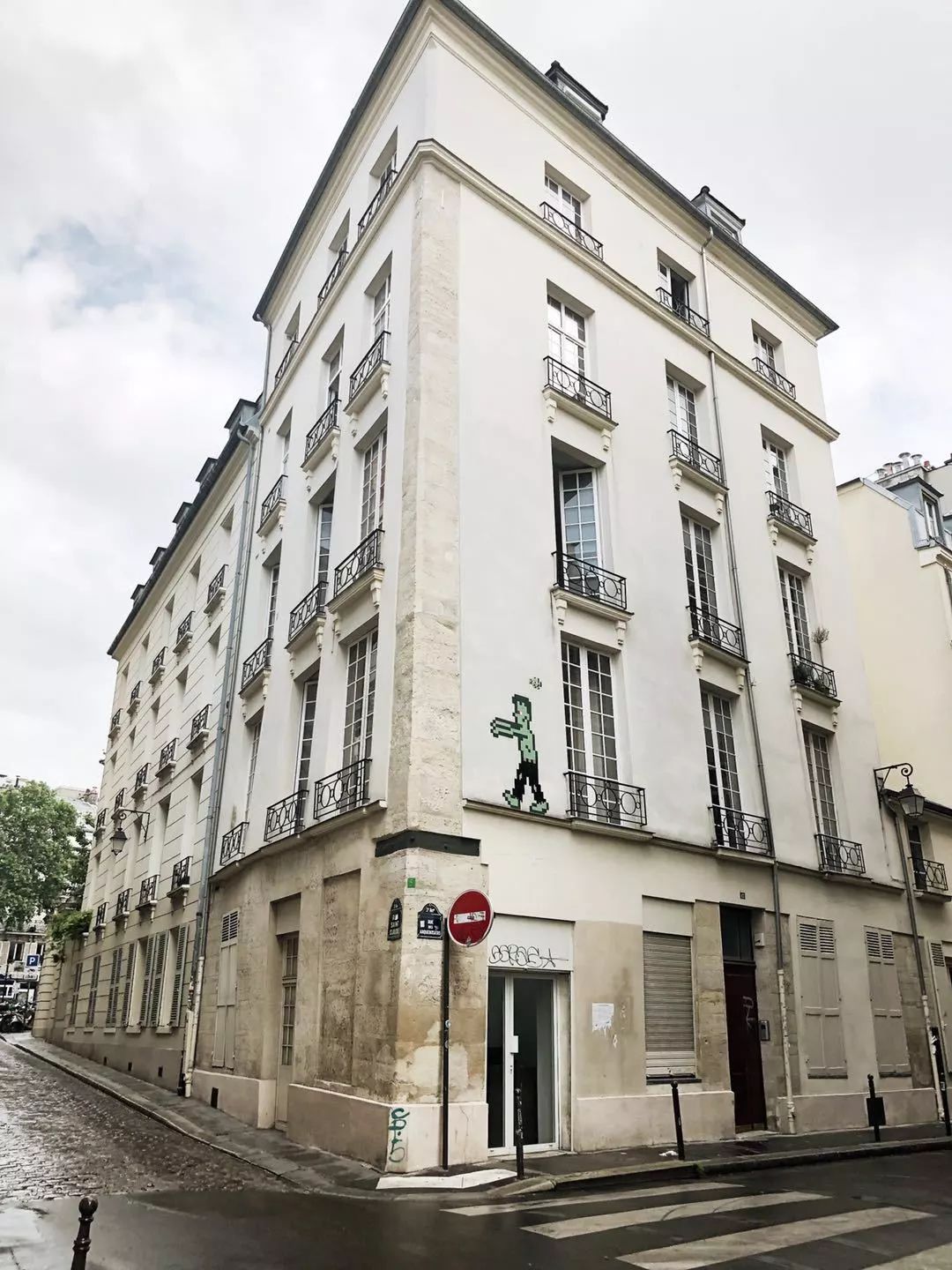 走出成都｜幸运的人，才可以在巴黎自由迷失