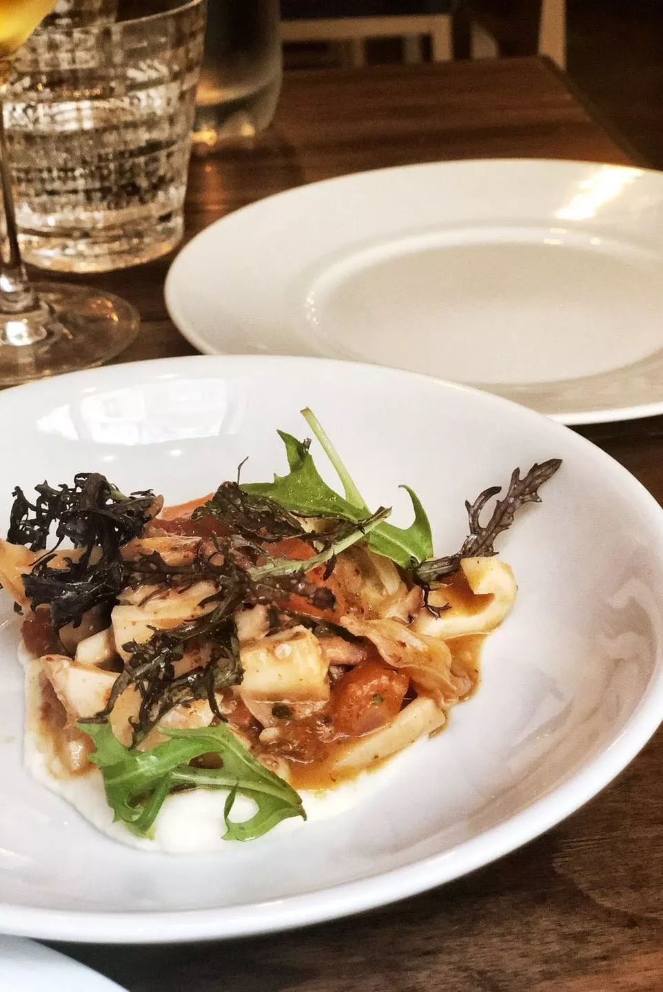 走出成都｜幸运的人，才可以在巴黎自由迷失