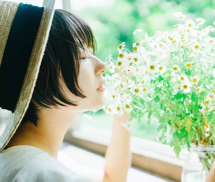 这样拍背影真的太好看了,怎样拍侧脸好看霸气