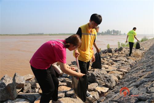 绿色丝织带浮动母亲河——青岛农业大学机电工程学院开展第一届“绿丝带”社会实践服务