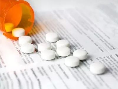 艾滋患者咬伤法官,艾滋病携带者咬伤法官