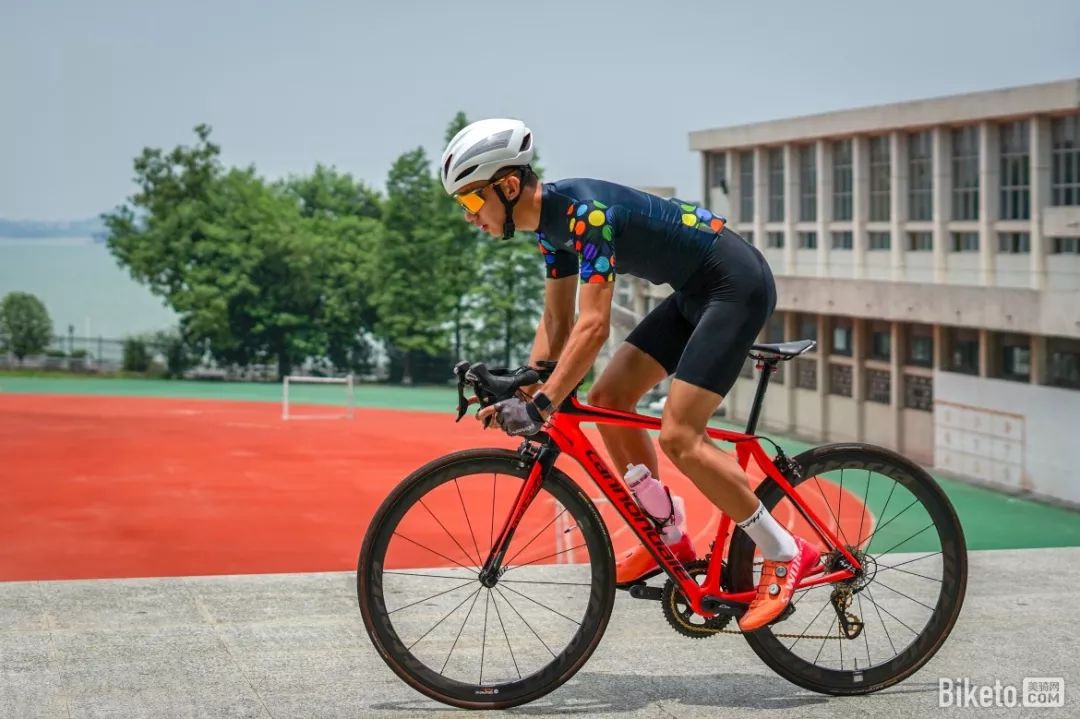 头盔黑武士高科技,头盔安全黑科技