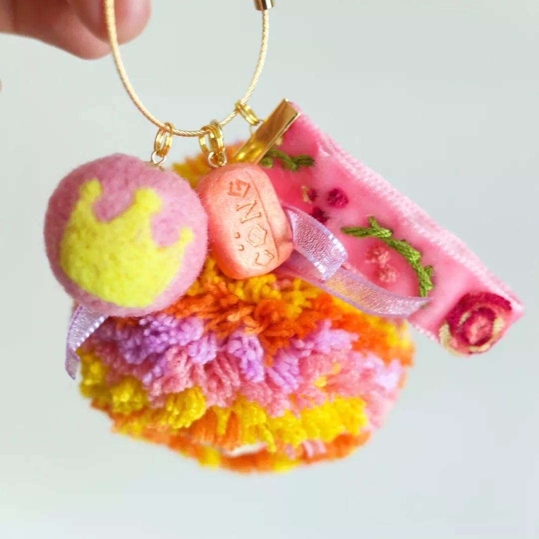 她把幻想做成超萌玩偶！教你创作属于自己的爱心手作「免费公开课●大大微讲堂」