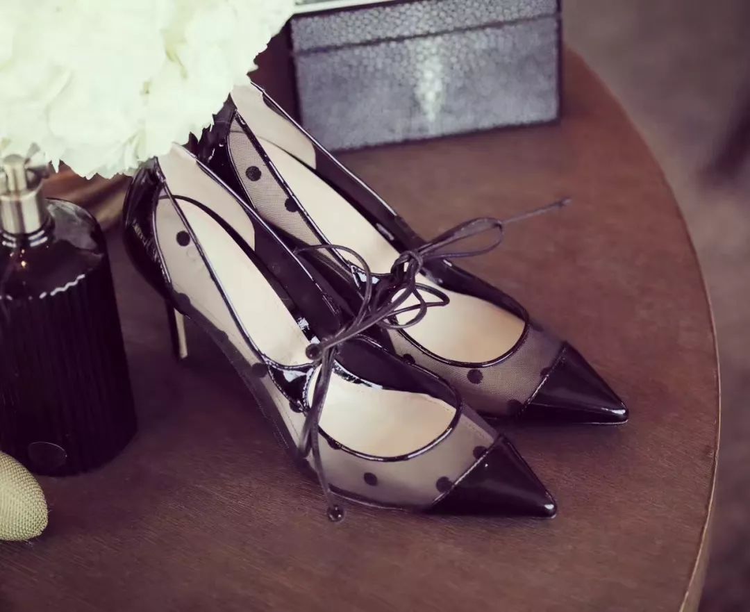 这6款超适合情人节当天的穿搭,下周穿什么一周穿搭模板来了