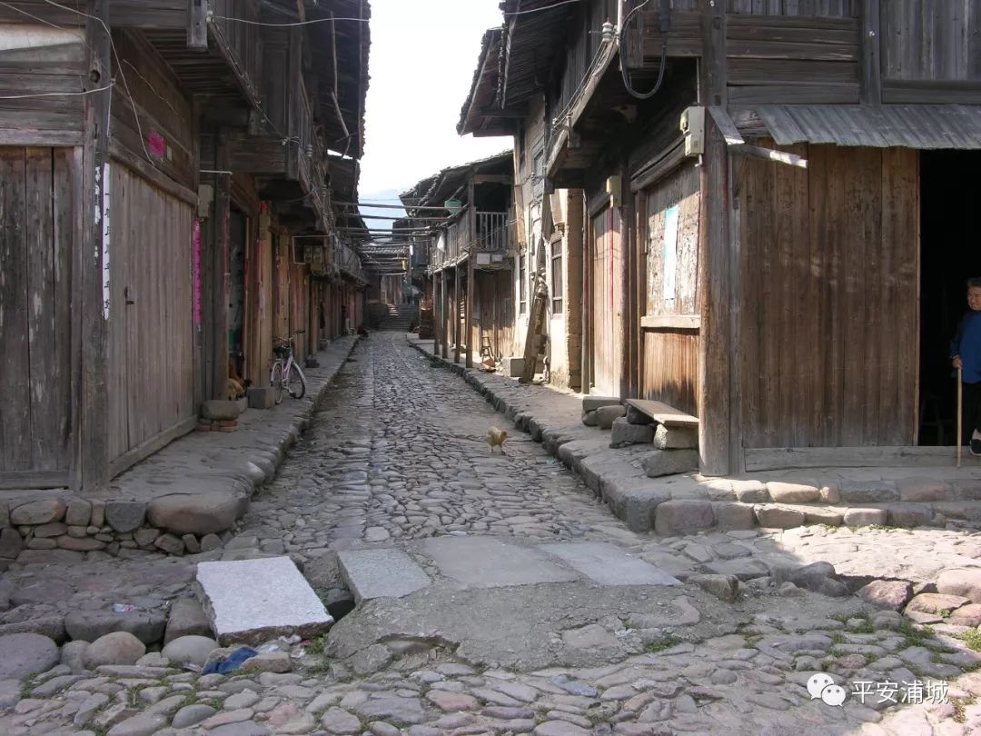 骞冲畨娴﹀煄鍓焊鍥剧墖,骞冲畨娴﹀煄